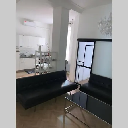 Апартаменты Superbe Centre *